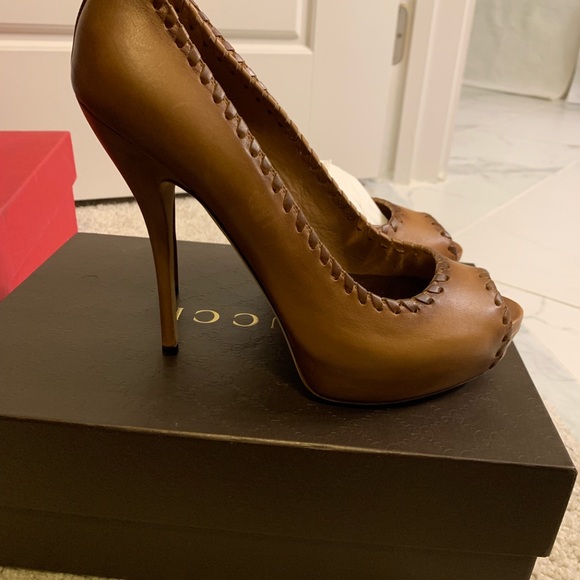 Gucci - Picture 2 of 6